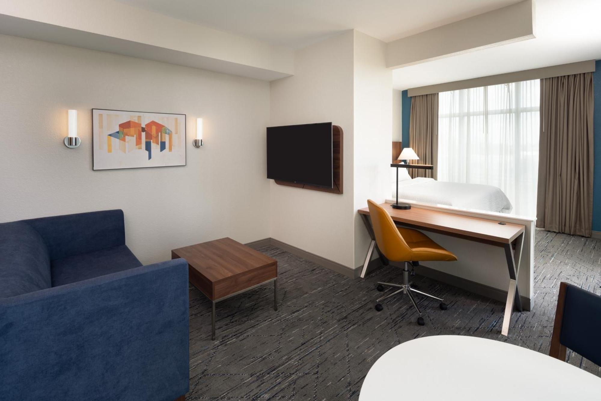 Holiday Inn Express Miami Airport-Blue Lagoon Area By Ihg Miami Springs Exterior photo