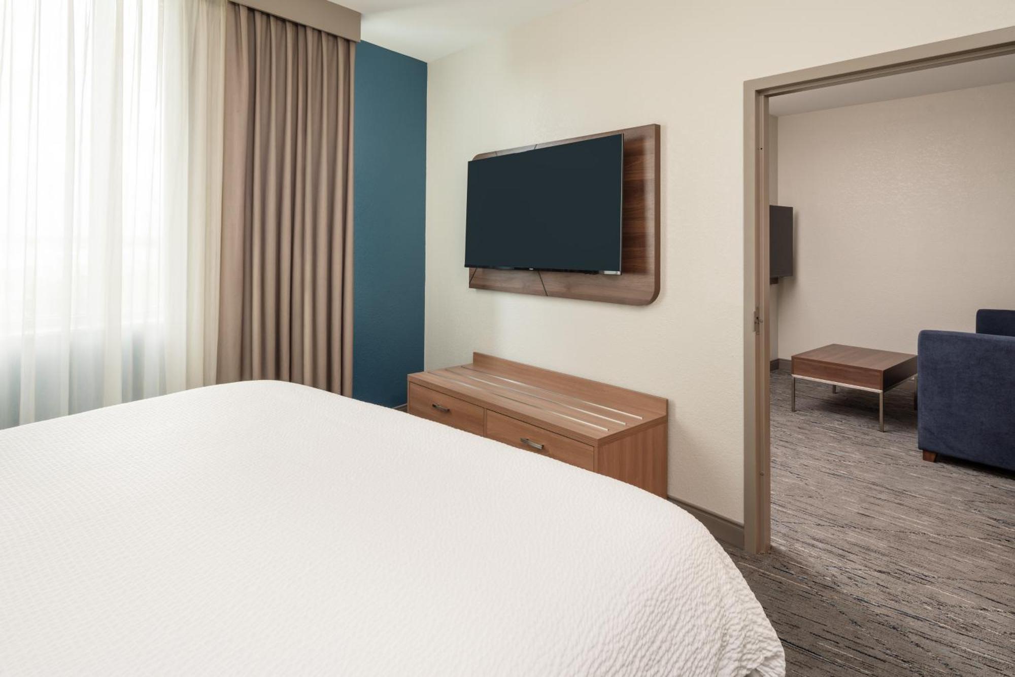 Holiday Inn Express Miami Airport-Blue Lagoon Area By Ihg Miami Springs Exterior photo
