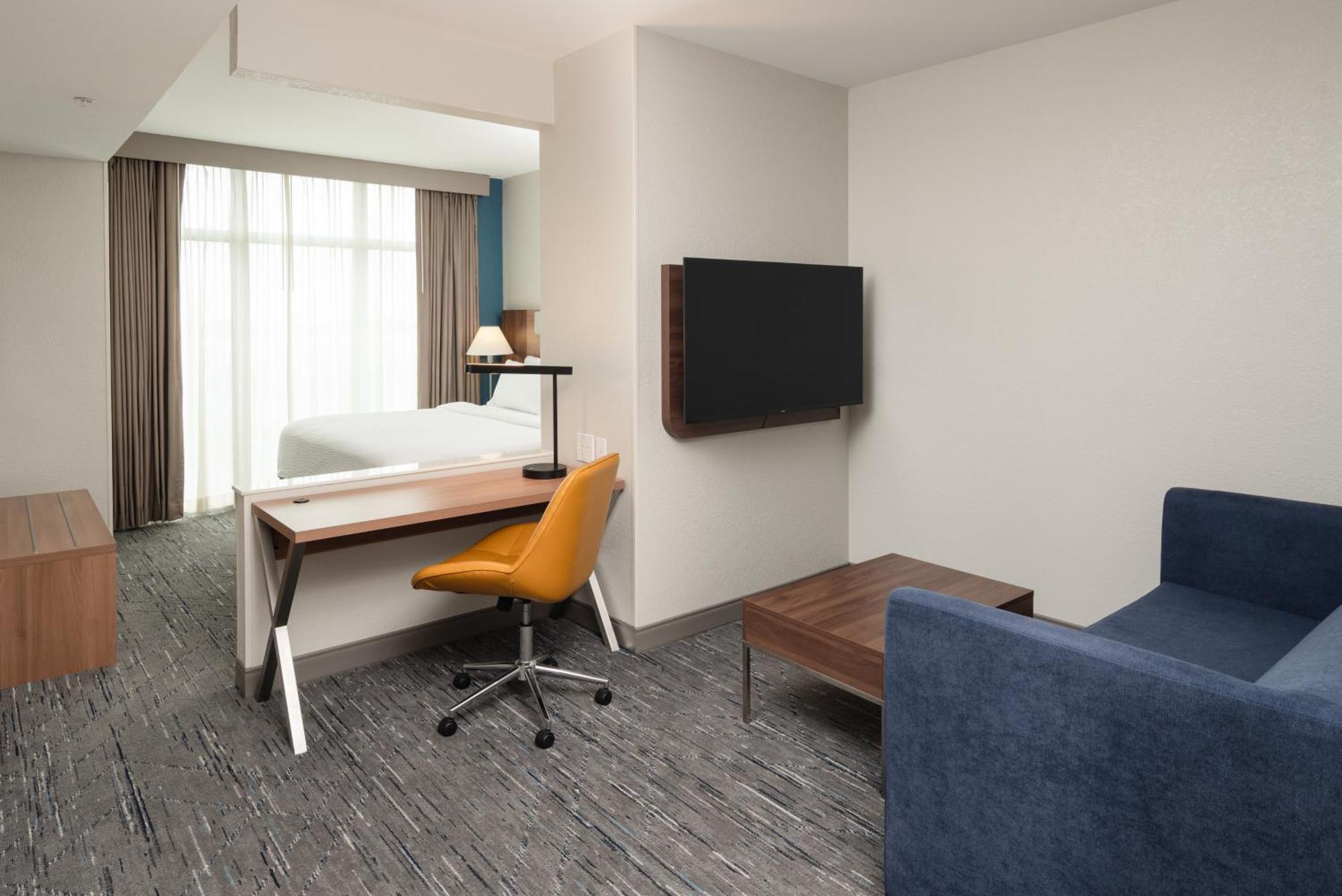 Holiday Inn Express Miami Airport-Blue Lagoon Area By Ihg Miami Springs Exterior photo